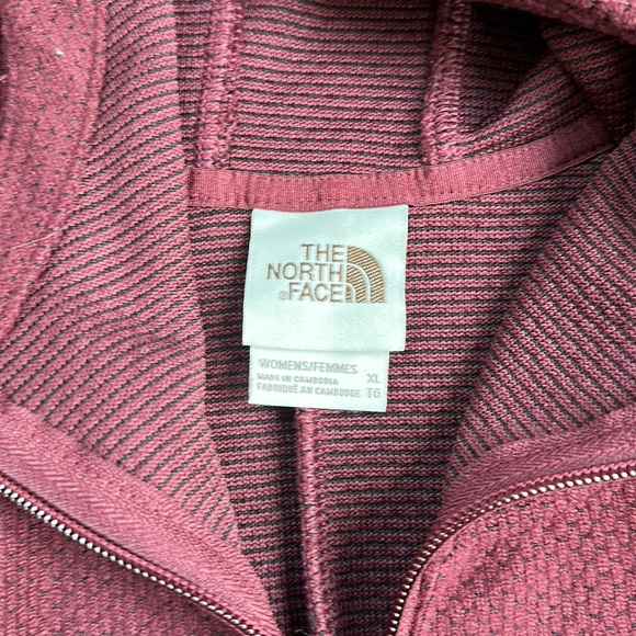 The Northface Sibley Parka - Picture 3 of 6